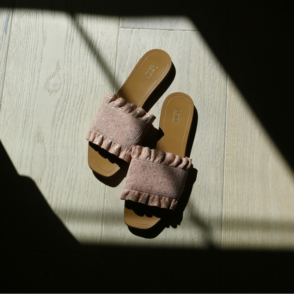 Lewit luxury, metallic suede ruffle embellishment slides